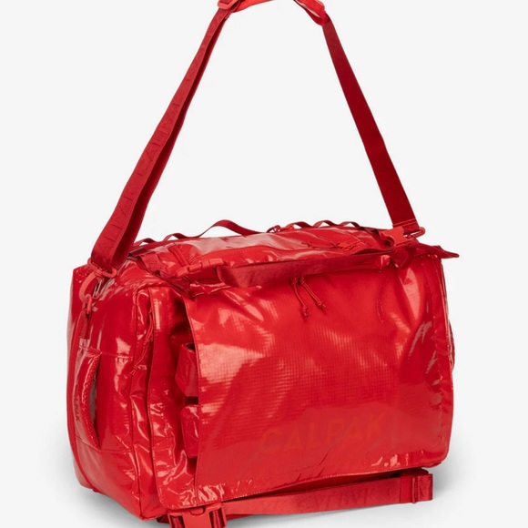 Calpak Vibrant Red Travel Duffel 50L - Picture 4 of 7